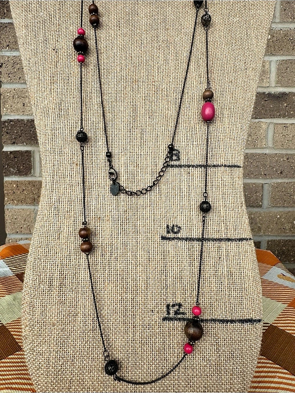 Claire's Y2K Long Wooden & Pink Beaded Chain Necklace